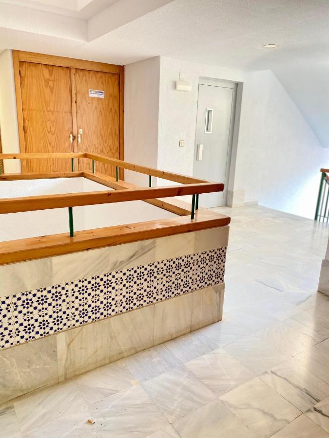 Studio Apartment Santana Habaneras - 18 At Beach With Garage, Pool And Lift Торрев'єха Екстер'єр фото