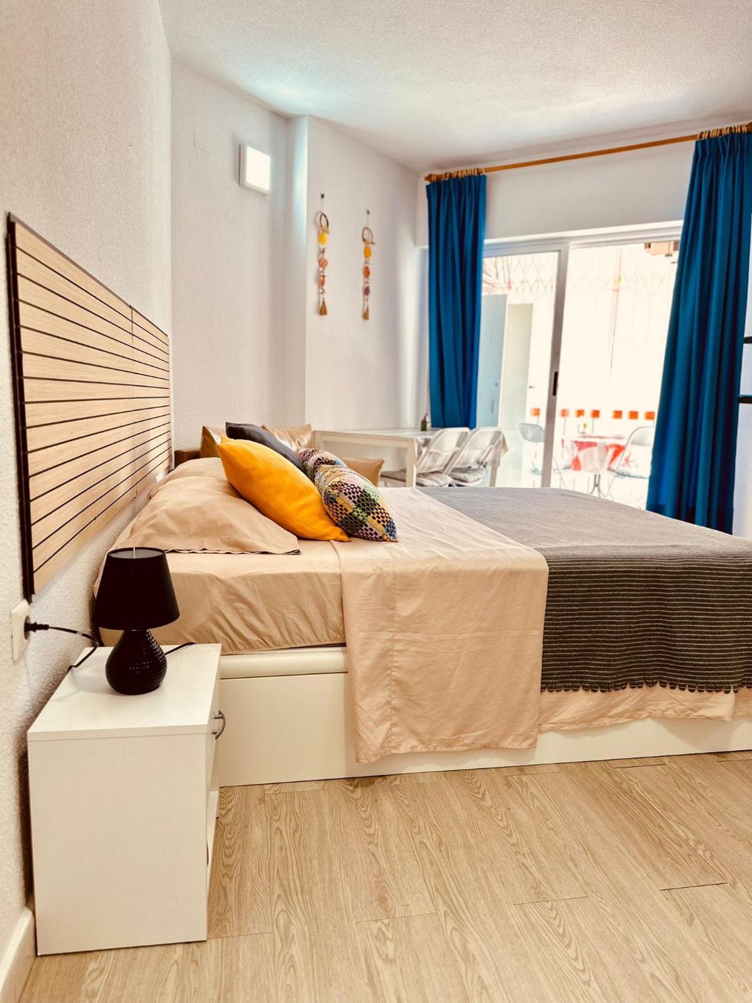 Studio Apartment Santana Habaneras - 18 At Beach With Garage, Pool And Lift Торрев'єха Екстер'єр фото